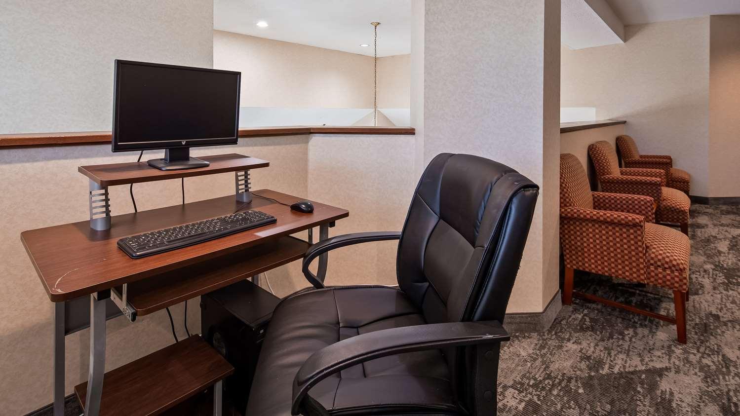 Charlevoix Inn & Suites Surestay Collection By Best Western Extérieur photo